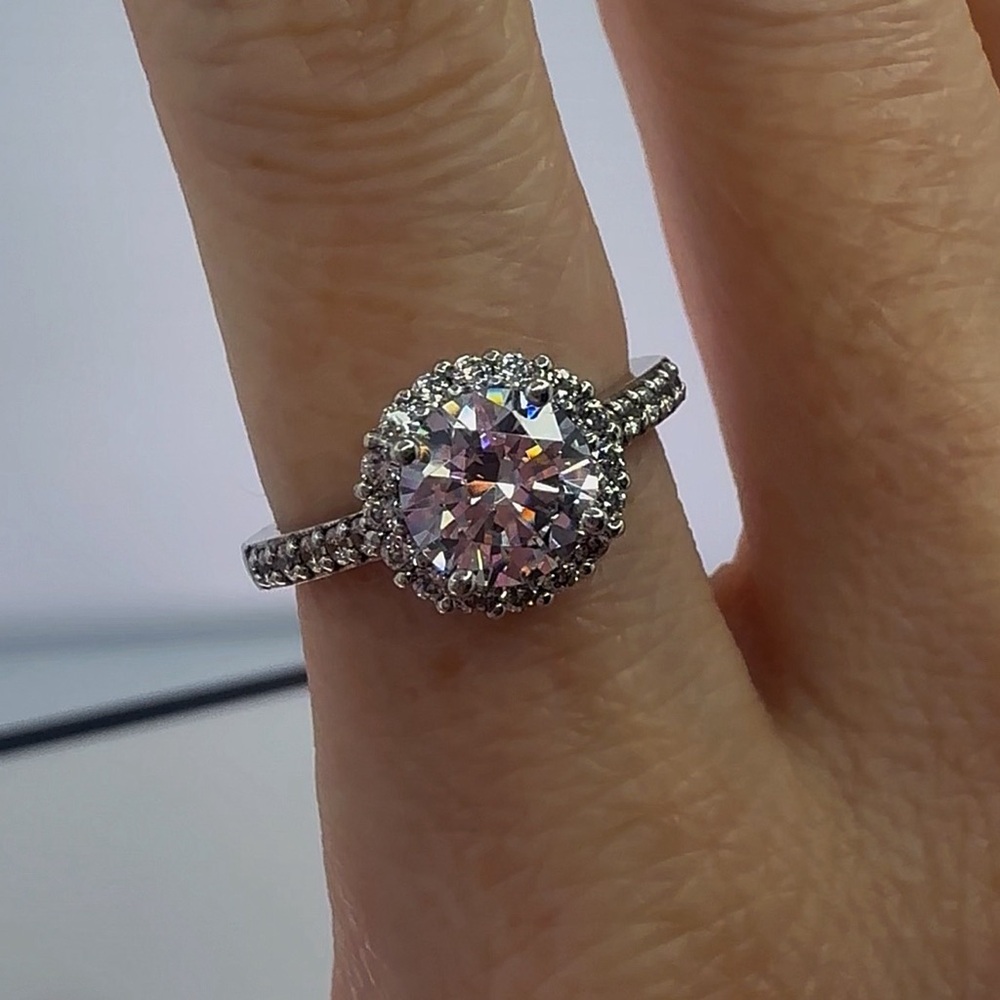 Elegant Sterling Silver Halo Ring!